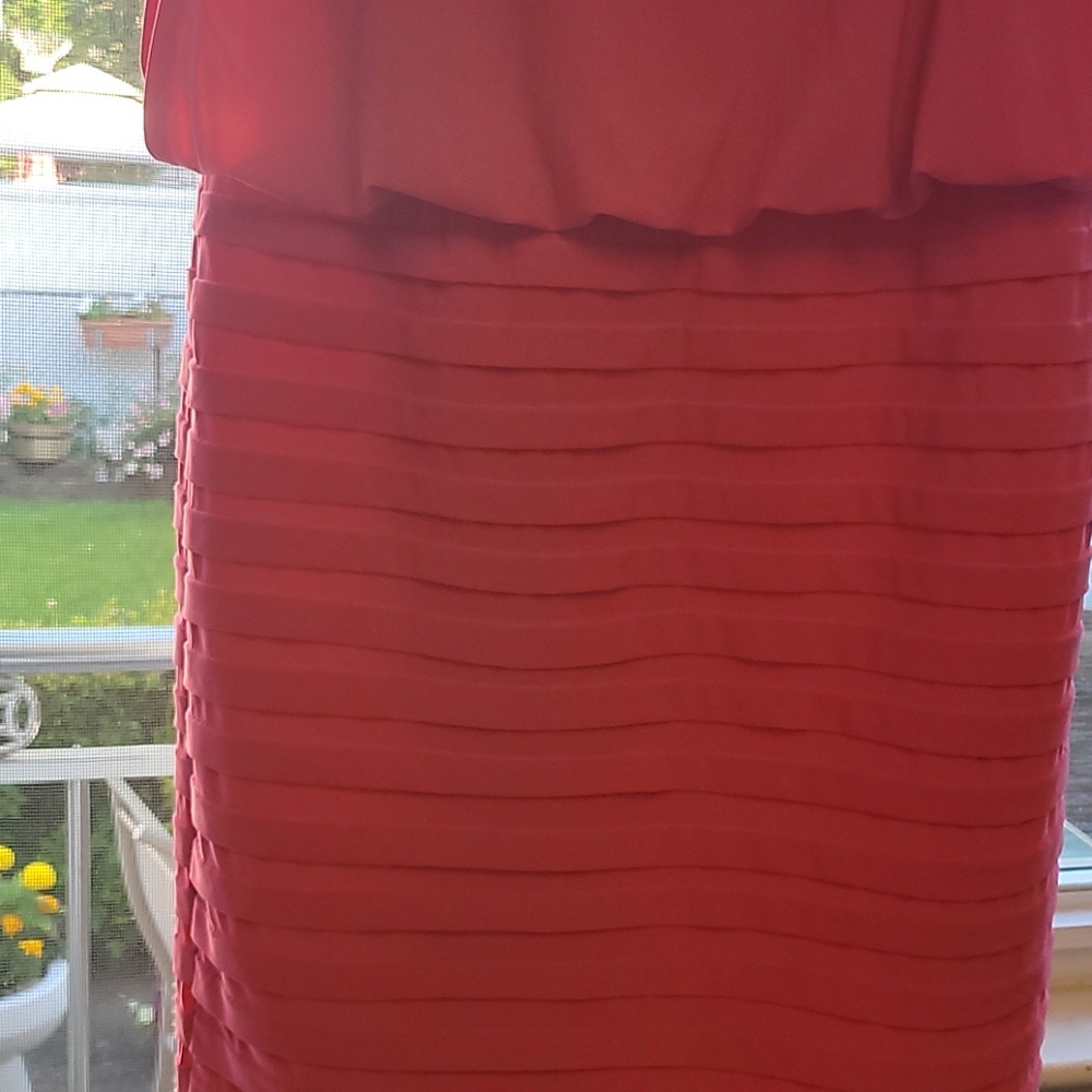 Dress - Picture 3 of 5